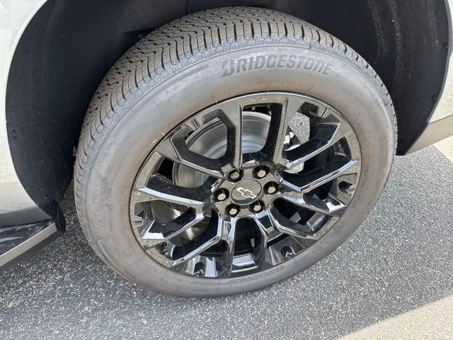 new 2025 Chevrolet Suburban car, priced at $64,900