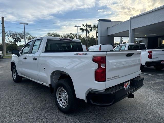 new 2025 Chevrolet Silverado 1500 car, priced at $36,004