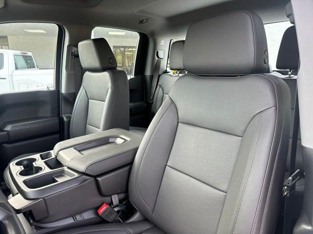 new 2025 Chevrolet Silverado 1500 car, priced at $38,054