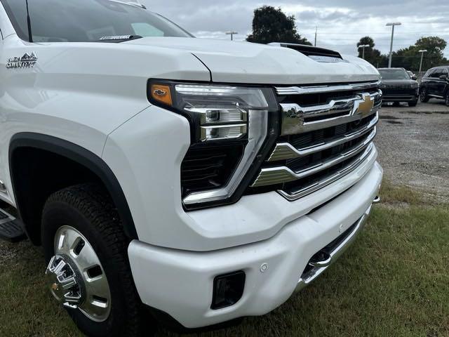 new 2024 Chevrolet Silverado 3500 car, priced at $87,400