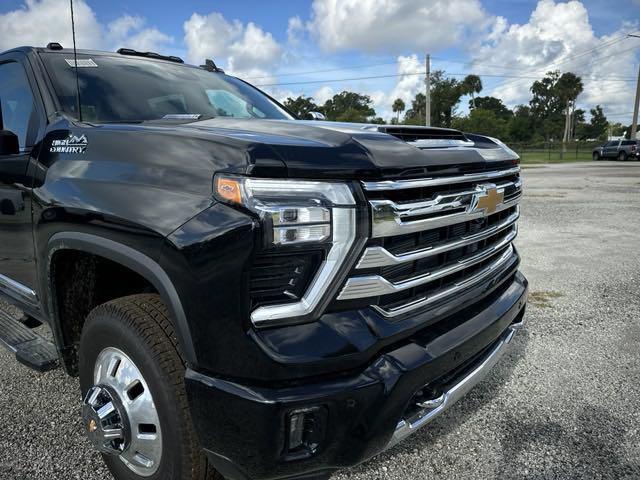 new 2024 Chevrolet Silverado 3500 car, priced at $87,400