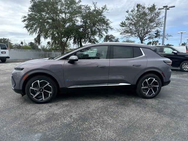 new 2025 Chevrolet Equinox car, priced at $43,295