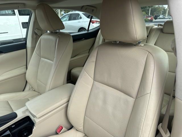 used 2013 Lexus ES 350 car, priced at $13,990