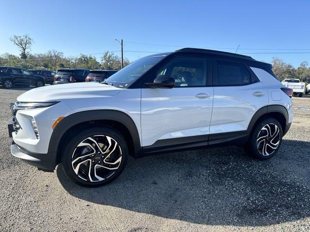 new 2025 Chevrolet TrailBlazer car, priced at $30,035