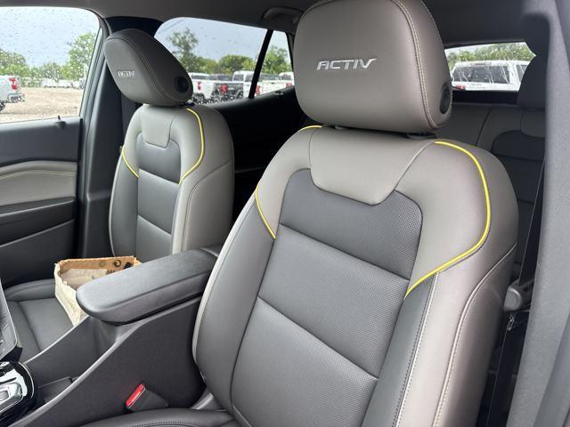 new 2025 Chevrolet Trax car, priced at $21,940