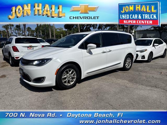 used 2020 Chrysler Pacifica car, priced at $13,978