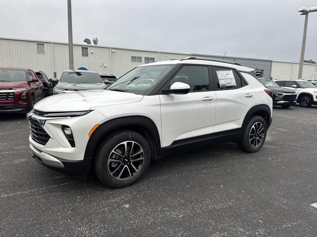 new 2024 Chevrolet TrailBlazer car, priced at $22,120