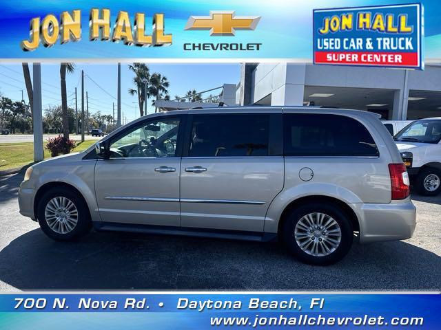 used 2013 Chrysler Town & Country car, priced at $8,990