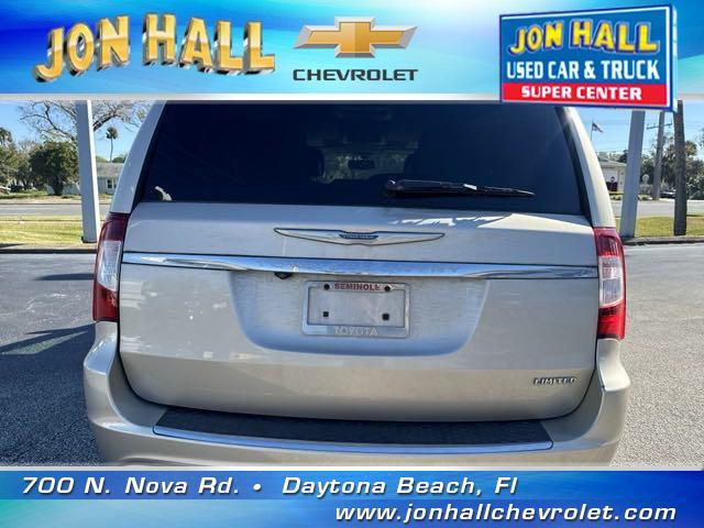 used 2013 Chrysler Town & Country car, priced at $8,990