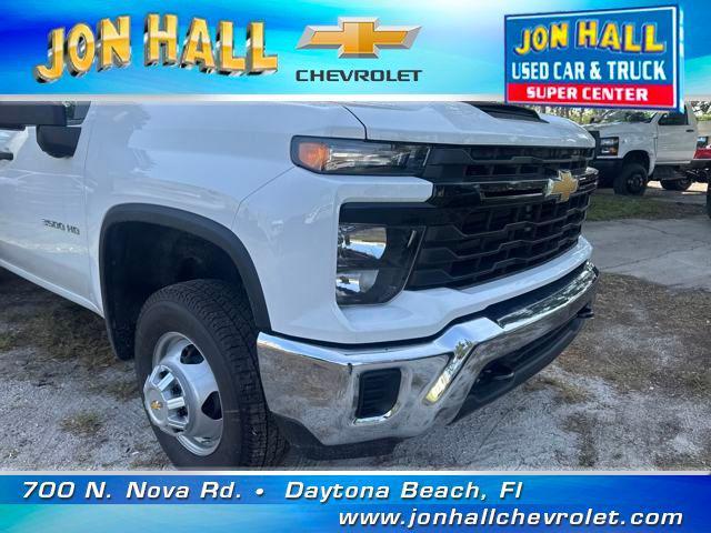 new 2025 Chevrolet Silverado 3500 car, priced at $54,307
