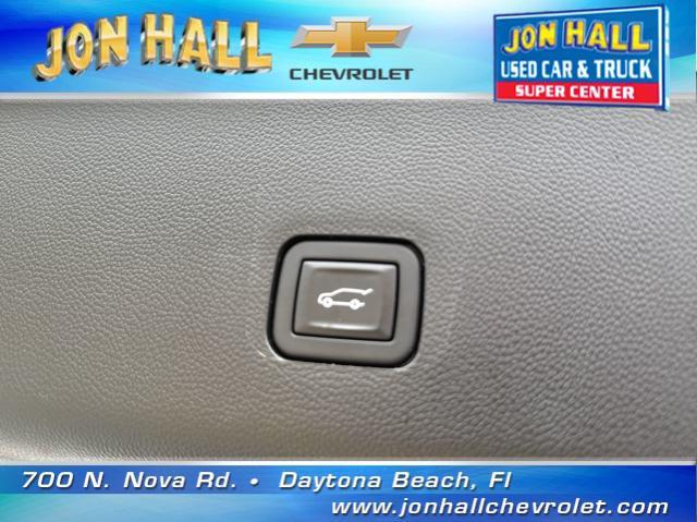 used 2021 Chevrolet Traverse car, priced at $23,978