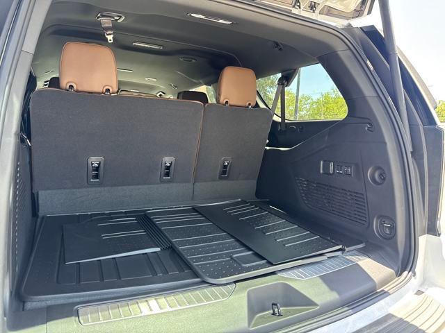 new 2025 Chevrolet Suburban car, priced at $80,159