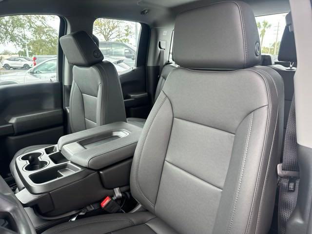 new 2025 Chevrolet Silverado 1500 car, priced at $39,004