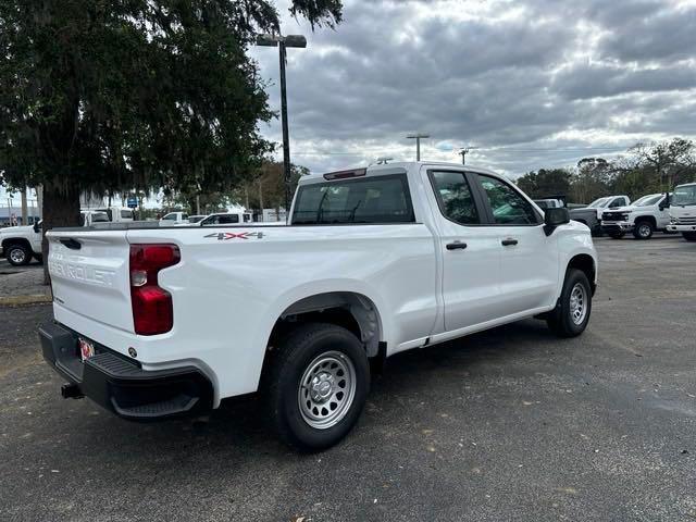 new 2025 Chevrolet Silverado 1500 car, priced at $39,004
