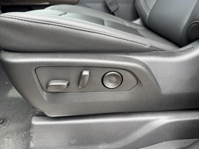 new 2025 Chevrolet Silverado 1500 car, priced at $53,517