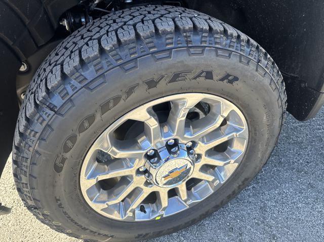 new 2025 Chevrolet Silverado 2500 car, priced at $73,609