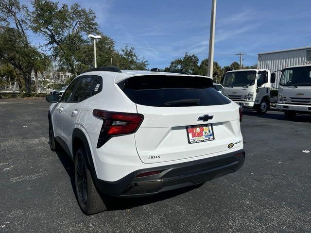 new 2025 Chevrolet Trax car, priced at $27,280