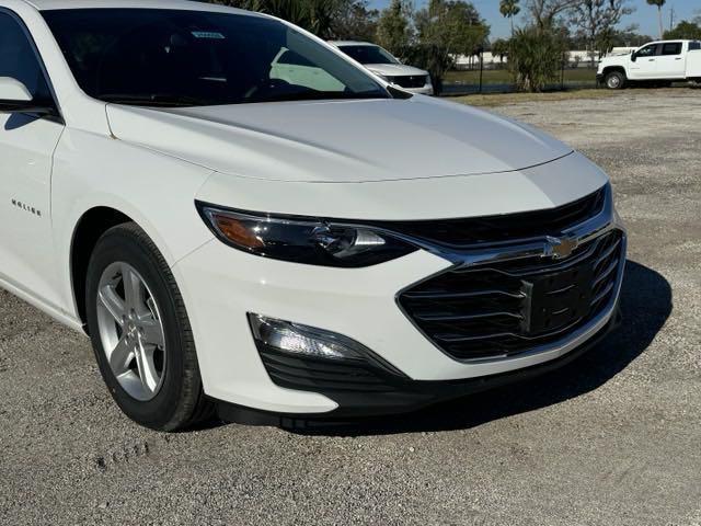 new 2025 Chevrolet Malibu car, priced at $21,995