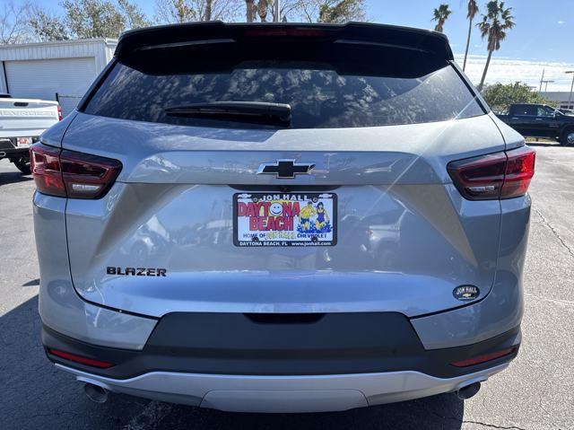 new 2025 Chevrolet Blazer car, priced at $33,605