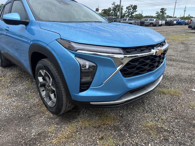 new 2025 Chevrolet Trax car, priced at $21,075