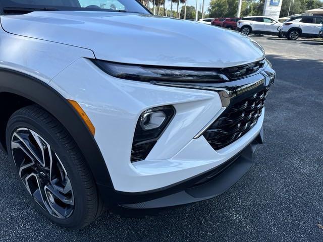 new 2025 Chevrolet TrailBlazer car, priced at $32,330