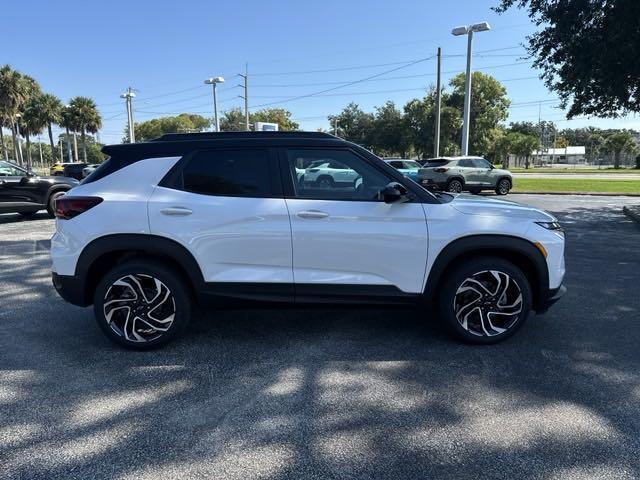 new 2025 Chevrolet TrailBlazer car, priced at $32,330