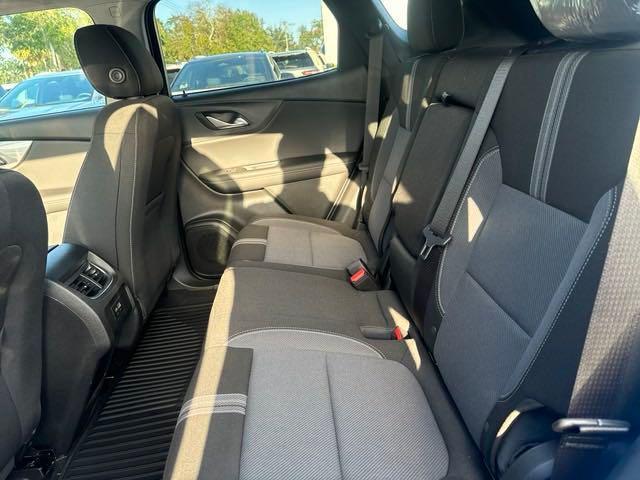 new 2025 Chevrolet Blazer car, priced at $32,555