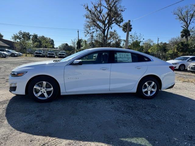 new 2025 Chevrolet Malibu car, priced at $21,995