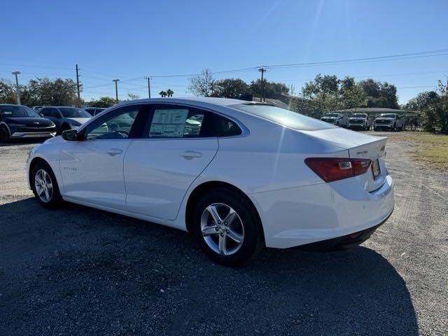 new 2025 Chevrolet Malibu car, priced at $21,995