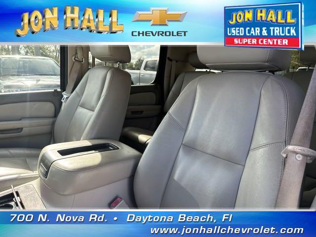 used 2009 Chevrolet Suburban car, priced at $9,999