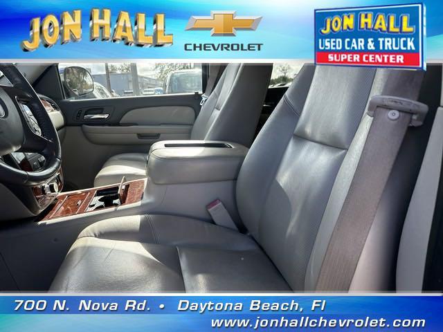 used 2009 Chevrolet Suburban car, priced at $9,999