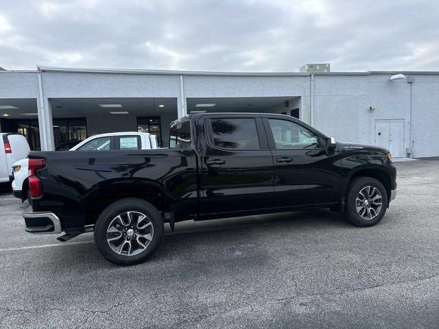 new 2025 Chevrolet Silverado 1500 car, priced at $43,032