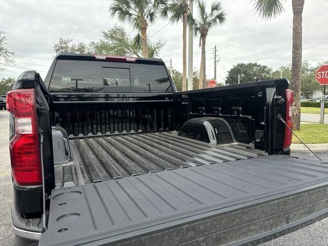 new 2025 Chevrolet Silverado 1500 car, priced at $43,032