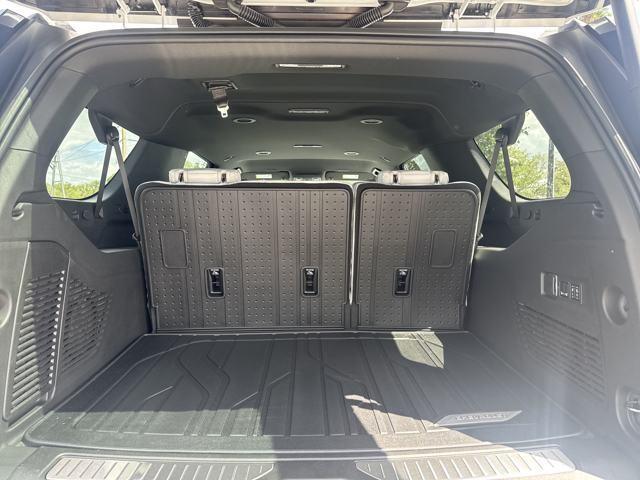 new 2025 Chevrolet Suburban car, priced at $83,762