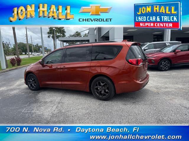 used 2018 Chrysler Pacifica car, priced at $11,978