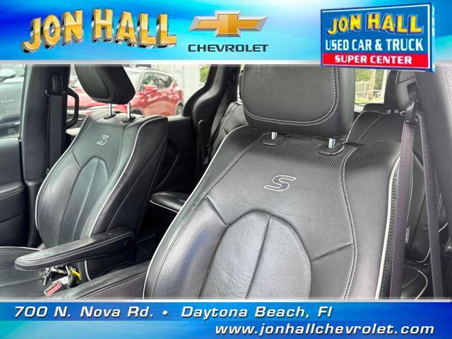 used 2018 Chrysler Pacifica car, priced at $11,978