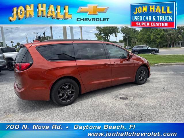 used 2018 Chrysler Pacifica car, priced at $11,978