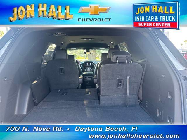 used 2022 Chevrolet Traverse car, priced at $23,978