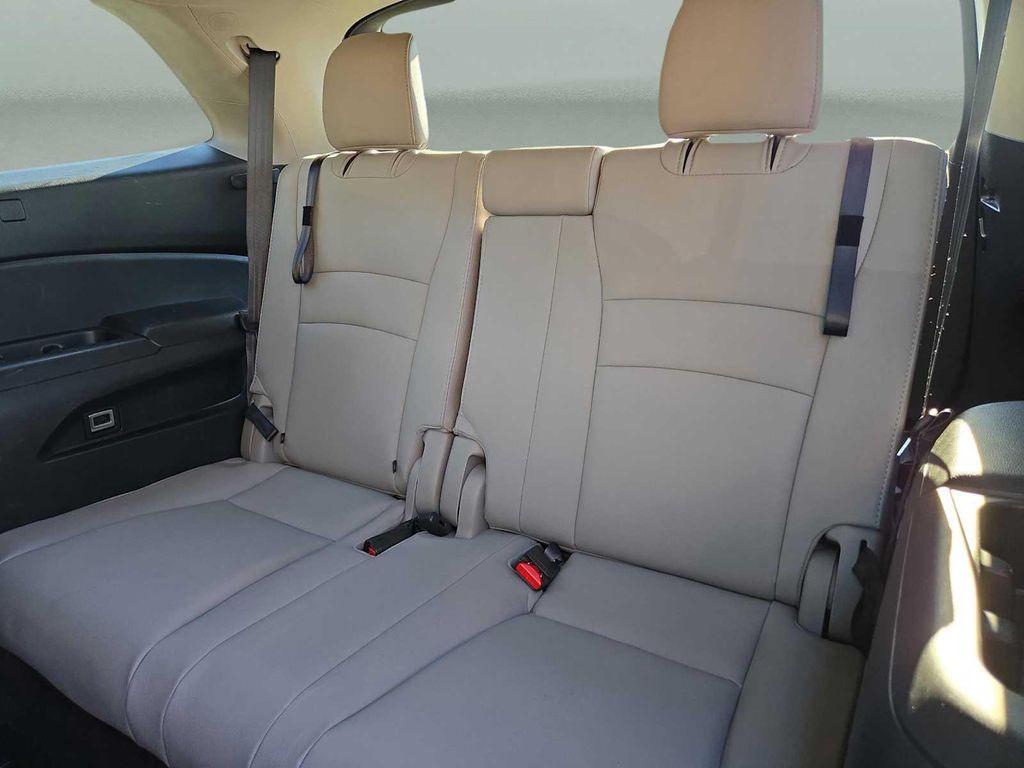 used 2022 Honda Pilot car, priced at $23,998