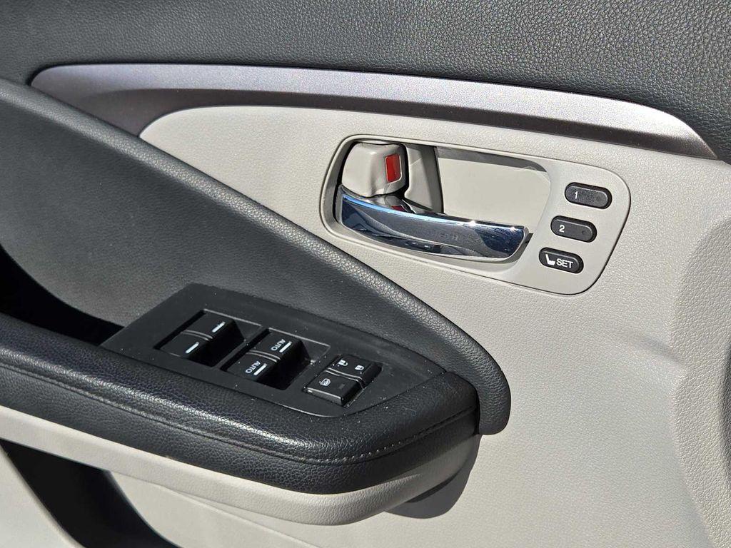 used 2022 Honda Pilot car, priced at $23,998