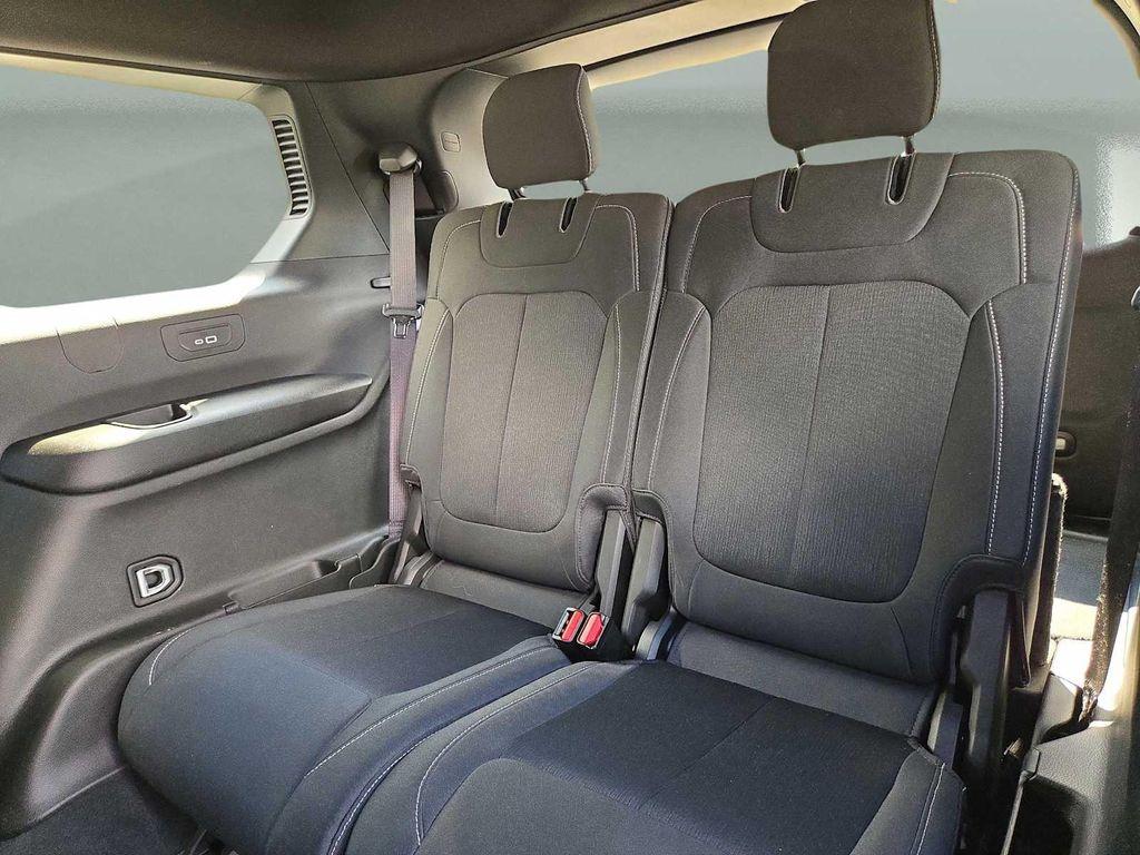 used 2024 Jeep Grand Cherokee L car, priced at $33,773