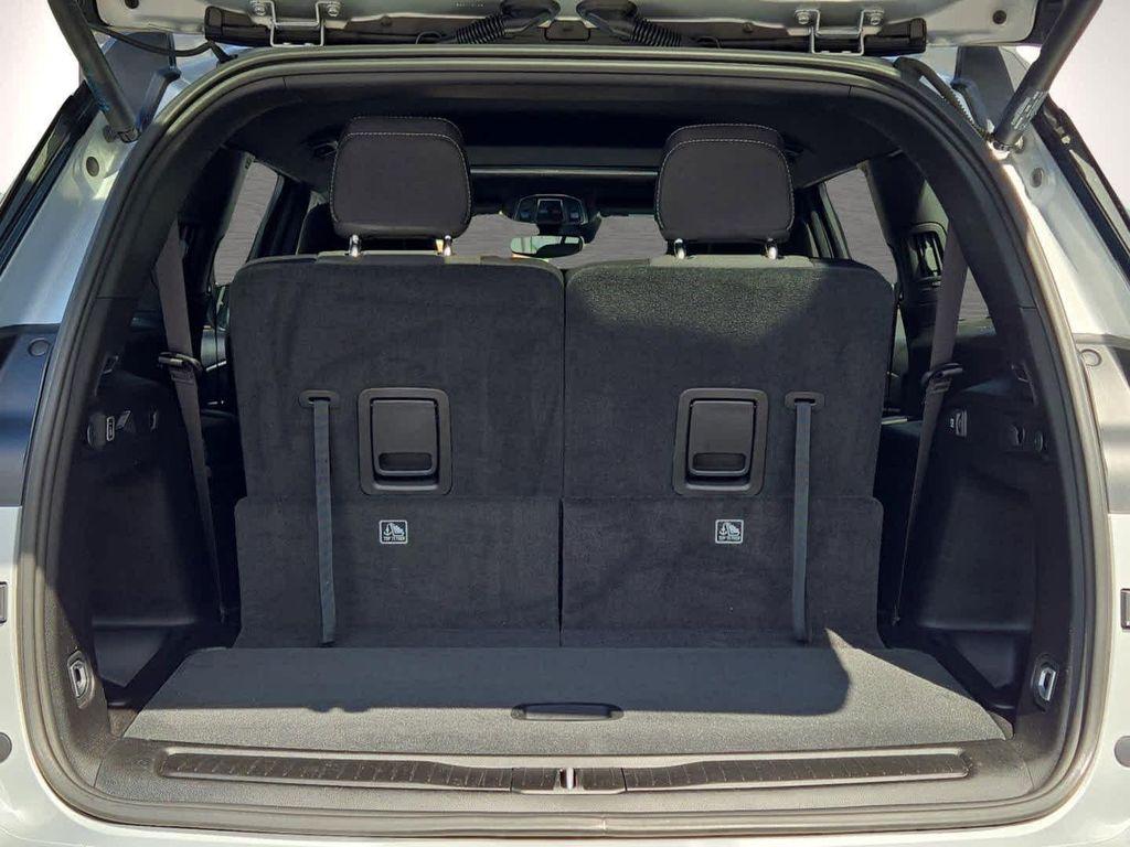 used 2024 Jeep Grand Cherokee L car, priced at $33,773