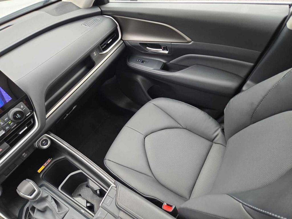 used 2025 Toyota Grand Highlander car, priced at $47,882