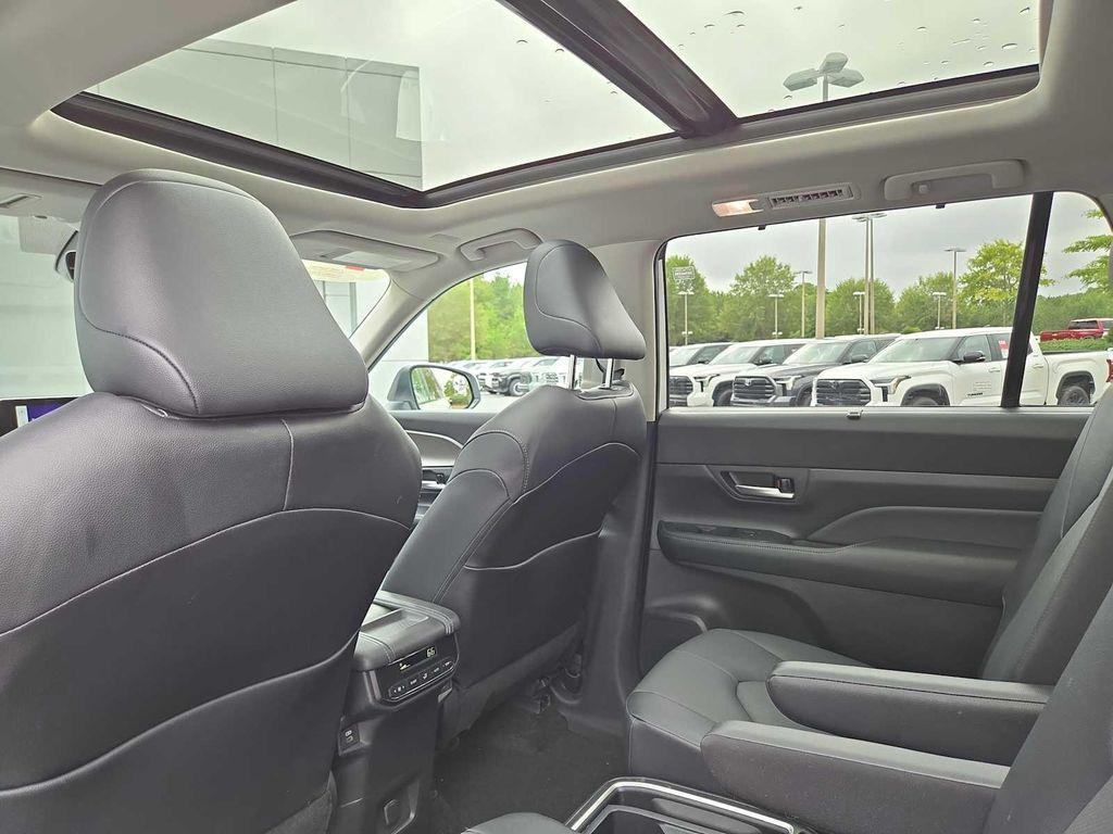 used 2025 Toyota Grand Highlander car, priced at $47,882