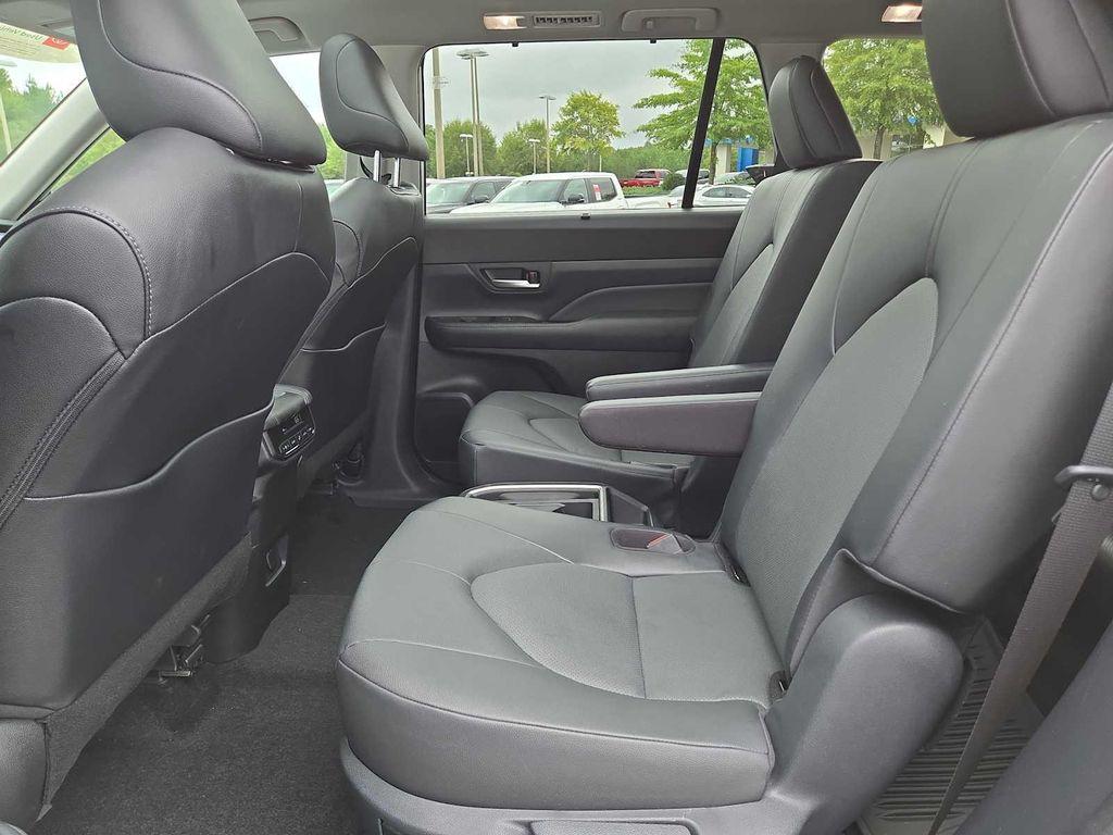 used 2025 Toyota Grand Highlander car, priced at $47,882