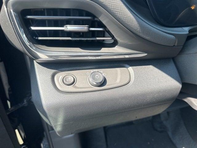 new 2025 Buick Envista car, priced at $24,990