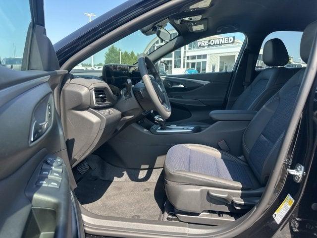 new 2025 Buick Envista car, priced at $24,990