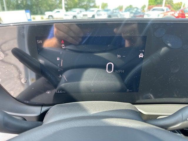 new 2025 Buick Envista car, priced at $25,530