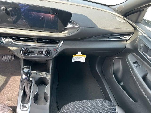 new 2025 Buick Envista car, priced at $25,530