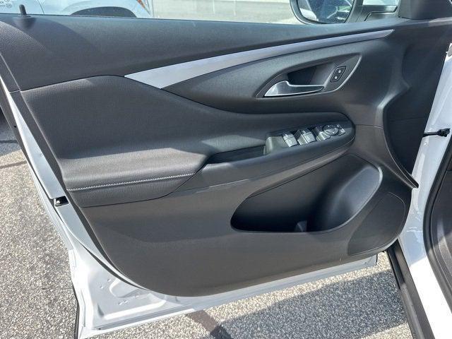 new 2025 Buick Envista car, priced at $25,530